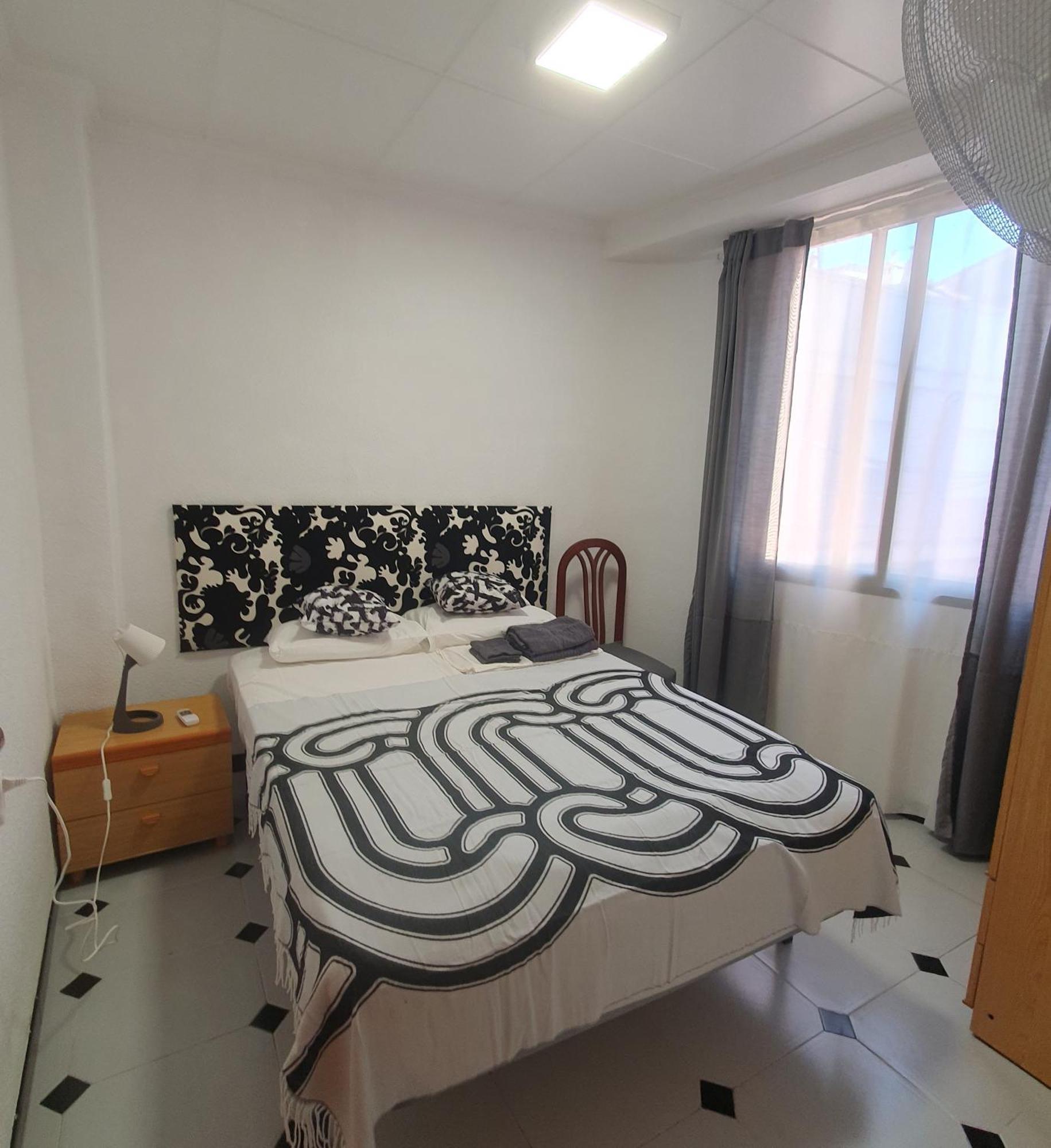 Spacious Home For A Large Group Or Family Кулера Екстериор снимка
