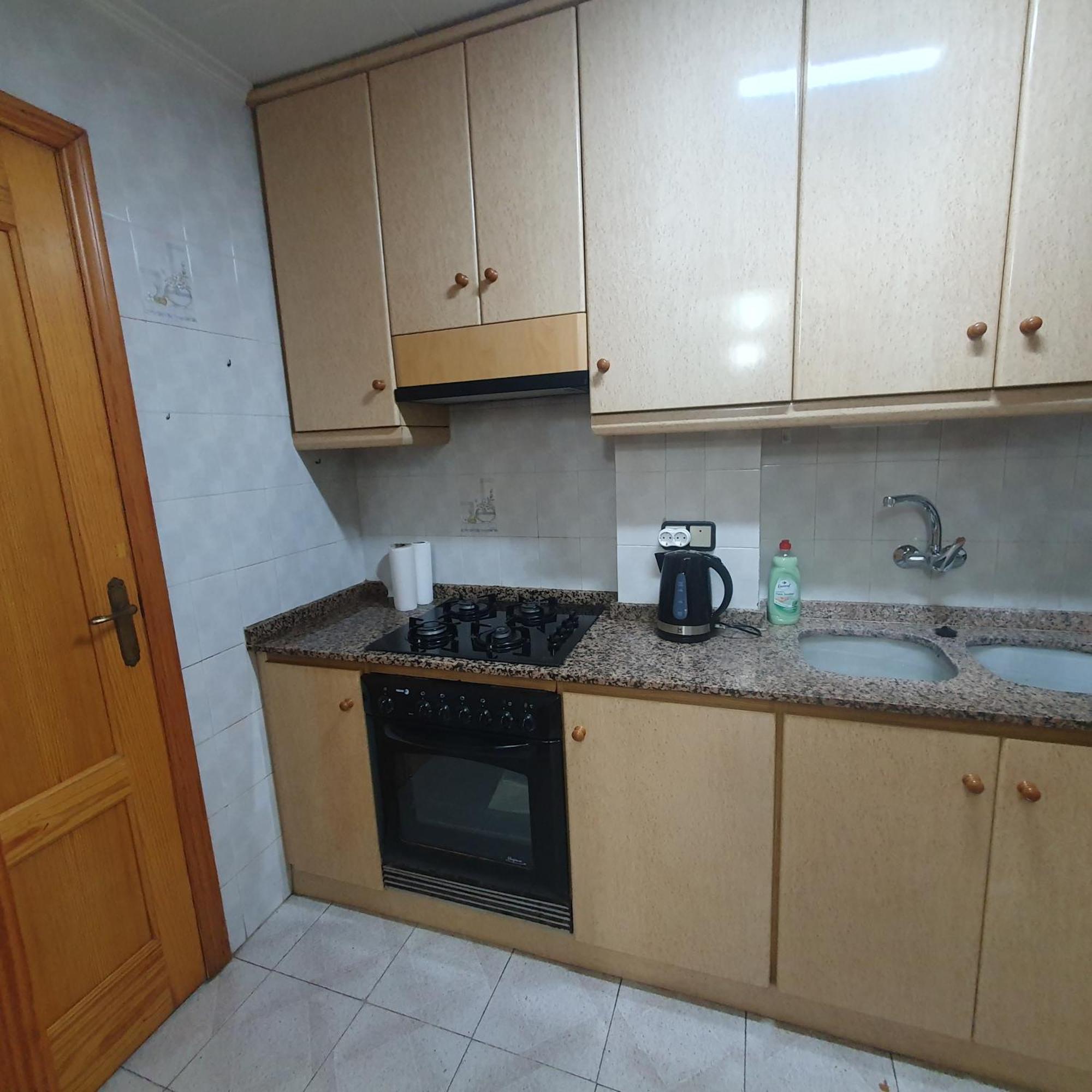 Spacious Home For A Large Group Or Family Кулера Екстериор снимка